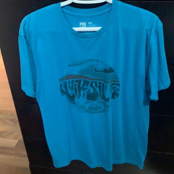 Quicksilver t shirt, size large - Picture 1 of 3